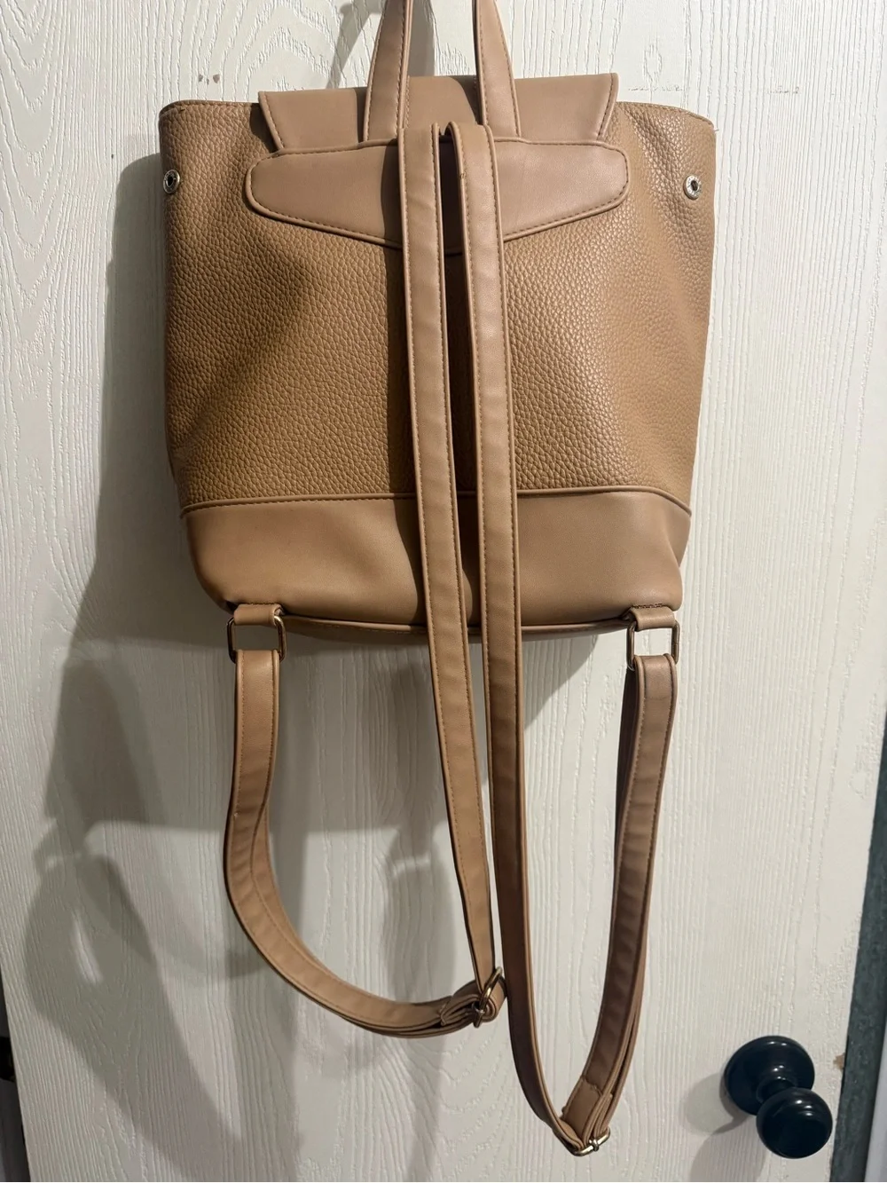 Beige Leather Backpack - Elegant Women's Daypack